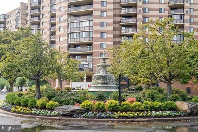 The Rotonda unit 510, McLean, VA 22102 - photo 3