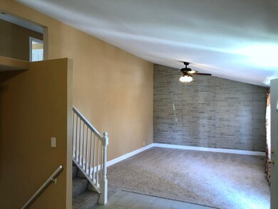 4 Alameda Dr, Carpentersville, IL 60110 - photo 3