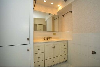 220 Commercial St unit 4F, Boston, MA 02109 - photo 7