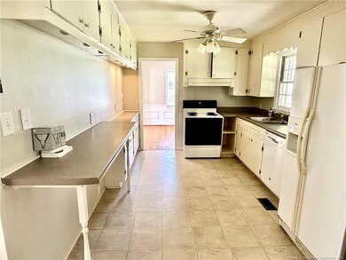 416 Northview Dr, Fayetteville, NC 28303 - photo 6