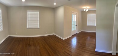 4520 Sunderland Rd, Jacksonville, FL 32210 - photo 5