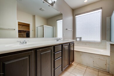 4549 S Redrock St-35