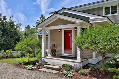 689 E Lake Rd, Ludlow, VT 05149 - photo 3