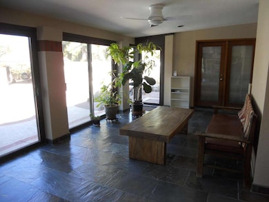 1518 E Los Arboles Dr, Tempe, AZ 85284 - photo 5