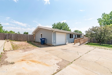 748 8th Ave E-1