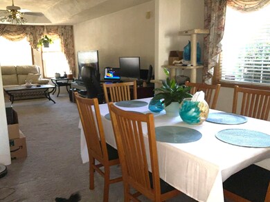 953 Westrop Dr, Central Point, OR 97502 - photo 4