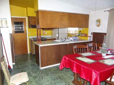 280 Yolanda Dr, El Paso, TX 79915 - photo 4