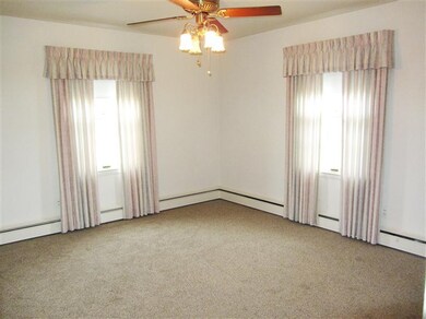 623 Amity St, Lowell, MI 49331 - photo 6