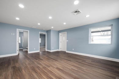 1910 E Delta Dr, Muncie, IN 47303 - photo 5