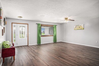 860 Jeflynn Dr, Kouts, IN 46347 - photo 3