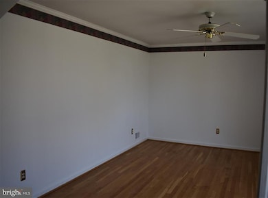 3404 Stonehall Dr, Beltsville, MD 20705 - photo 2