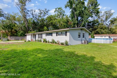 2211 Hugh Edwards Dr, Jacksonville, FL 32210 - photo 2