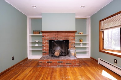 21 Woodward Dr, Milford, NH 03055 - photo 5