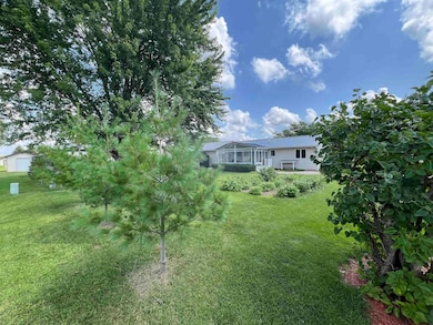 401 Obrien Ct NW, Independence, IA 50644 - photo 6