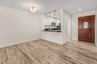 La Jolla Garden Villas unit 104, San Diego, CA 92122 - photo 6