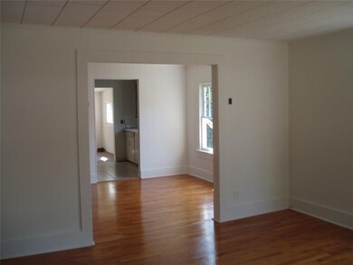 318 S Washington Ave, Fayetteville, AR 72701 - photo 4