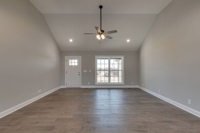 208 Graham Way, Shelbyville, TN 37160 - photo 4