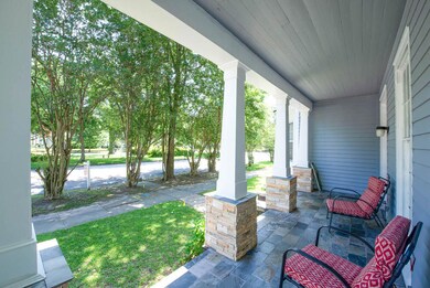 Front porch!