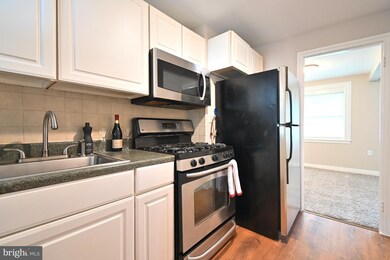 1331 Cypress Ave, Wilmington, DE 19805 - photo 2