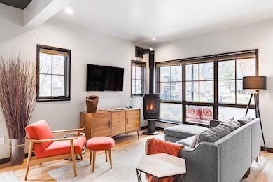 84 NW Drake Rd, Bend, OR 97703 - photo 5