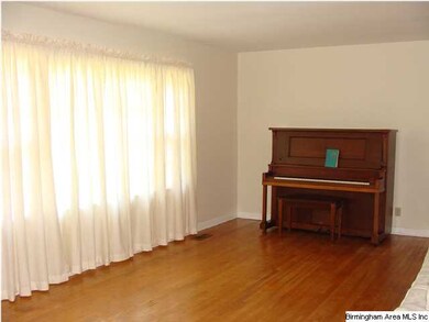 370 27th Ave NE, Center Point, AL 35215 - photo 2