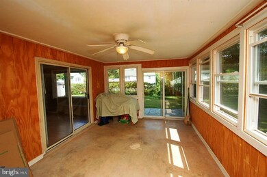 13126 Melville Ln, Fairfax, VA 22033 - photo 6