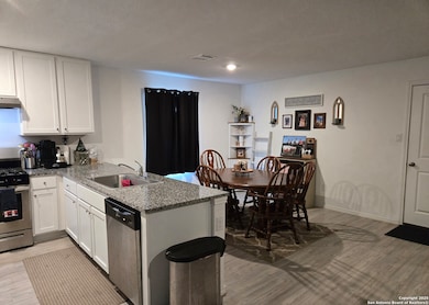 2815 Millikan Dr, Converse, TX 78109 - photo 5