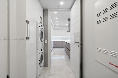 Trump Royale unit 4606, Sunny Isles Beach, FL 33160 - photo 6