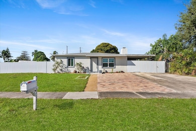 2329 West Dr, West Palm Beach, FL 33409 - photo 2