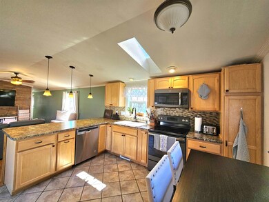 7 Kenwater Ave, Rochester, NH 03867 - photo 4