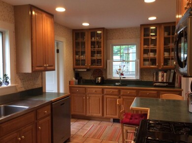 110 Mill St, Newton Center, MA 02459 - photo 4