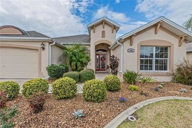 Fabulous Gardenia w/Golf Cart Garage in the Villag