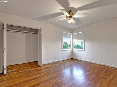 Bedroom, Primary