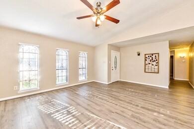 15514 Summer Briar Ct, Missouri City, TX 77489 - photo 5