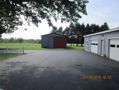 100 Glenwood Rd, Troy, NY 12180 - photo 5