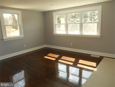 1070 Levengood Rd, Pottstown, PA 19464 - photo 6