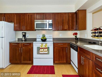 11603 Summer Oak Dr, Germantown, MD 20874 - photo 5