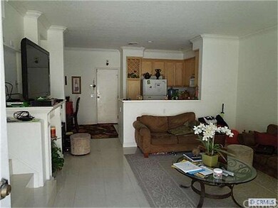 Livingroom and Kitchen VIew