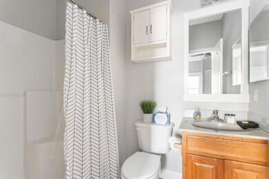 1st Floor Bath