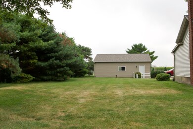 22206 2040e St, Princeton, IL 61356 - photo 2