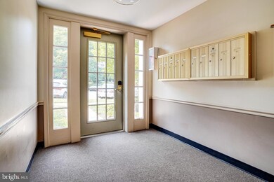 1905 N Rhodes St unit 38, Arlington, VA 22201 - photo 3