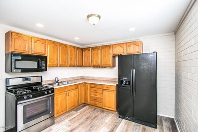 917 E Granada Rd unit 3, Phoenix, AZ 85006 - photo 2