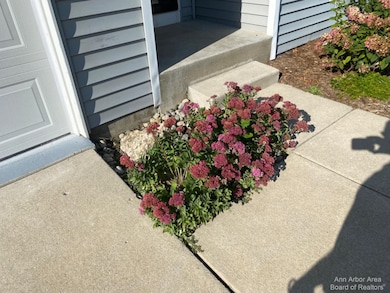 8118 Cypress Cir unit 125, Dexter, MI 48130 - photo 2