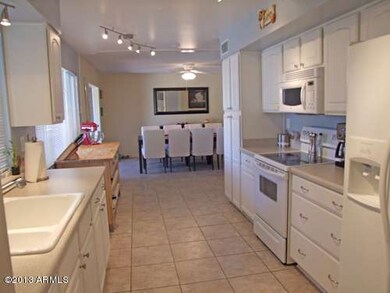 30ST 13 Kitchen
