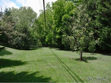 Lush Grass & Wooded Commons