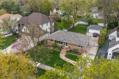 273 E Columbia Ave, Elmhurst, IL 60126 - photo 3