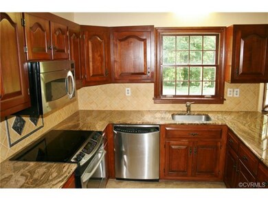 310 Hickory Dr, Manakin Sabot, VA 23103 - photo 4