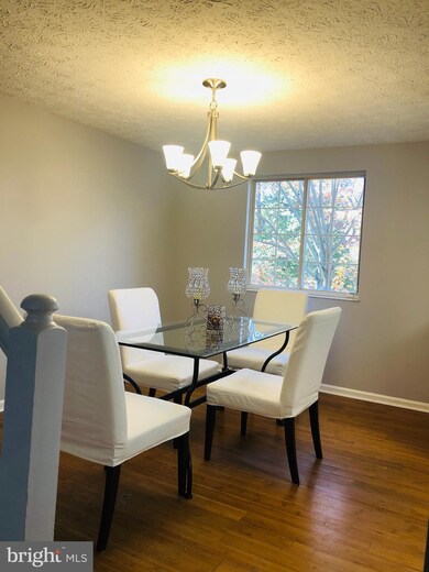 3614 Wharf Ln, Triangle, VA 22172 - photo 6