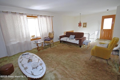 785 Hylan Blvd, Staten Island, NY 10305 - photo 5