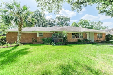 1118 Guinea Dr, Houston, TX 77055 - photo 3